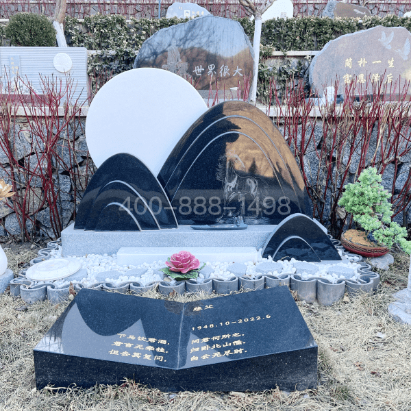 九公山长城纪念林传统卧碑墓型17号